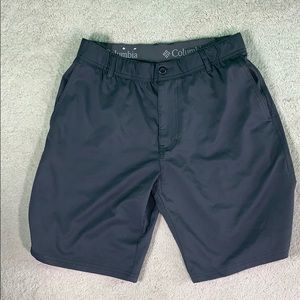 Columbia PFG hybrid shorts 32”